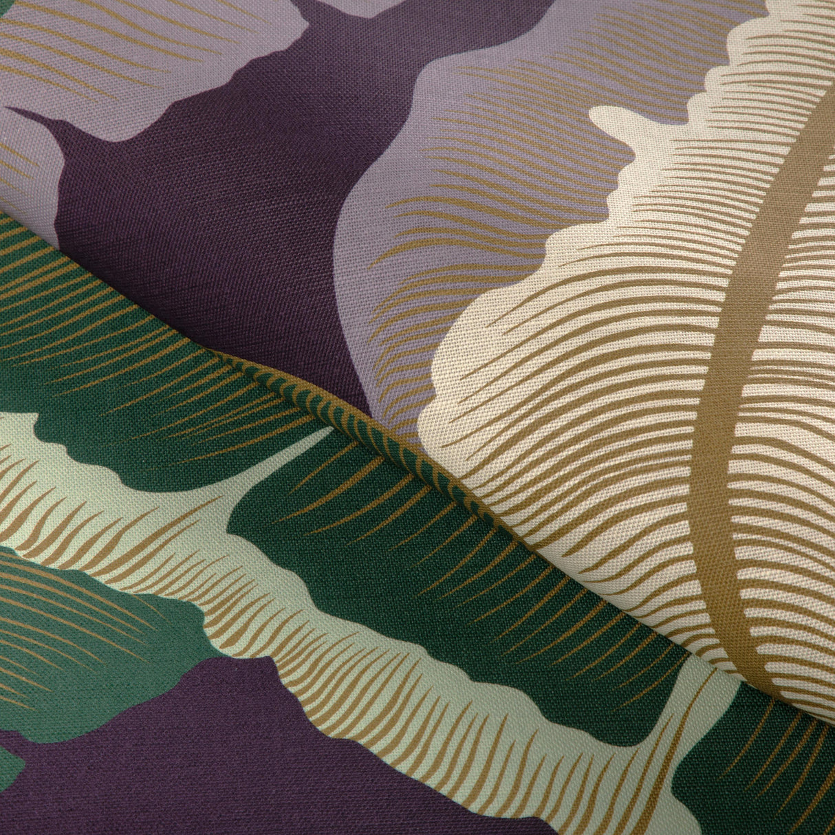 Kravet ISLA ROYAL BERRY Fabric