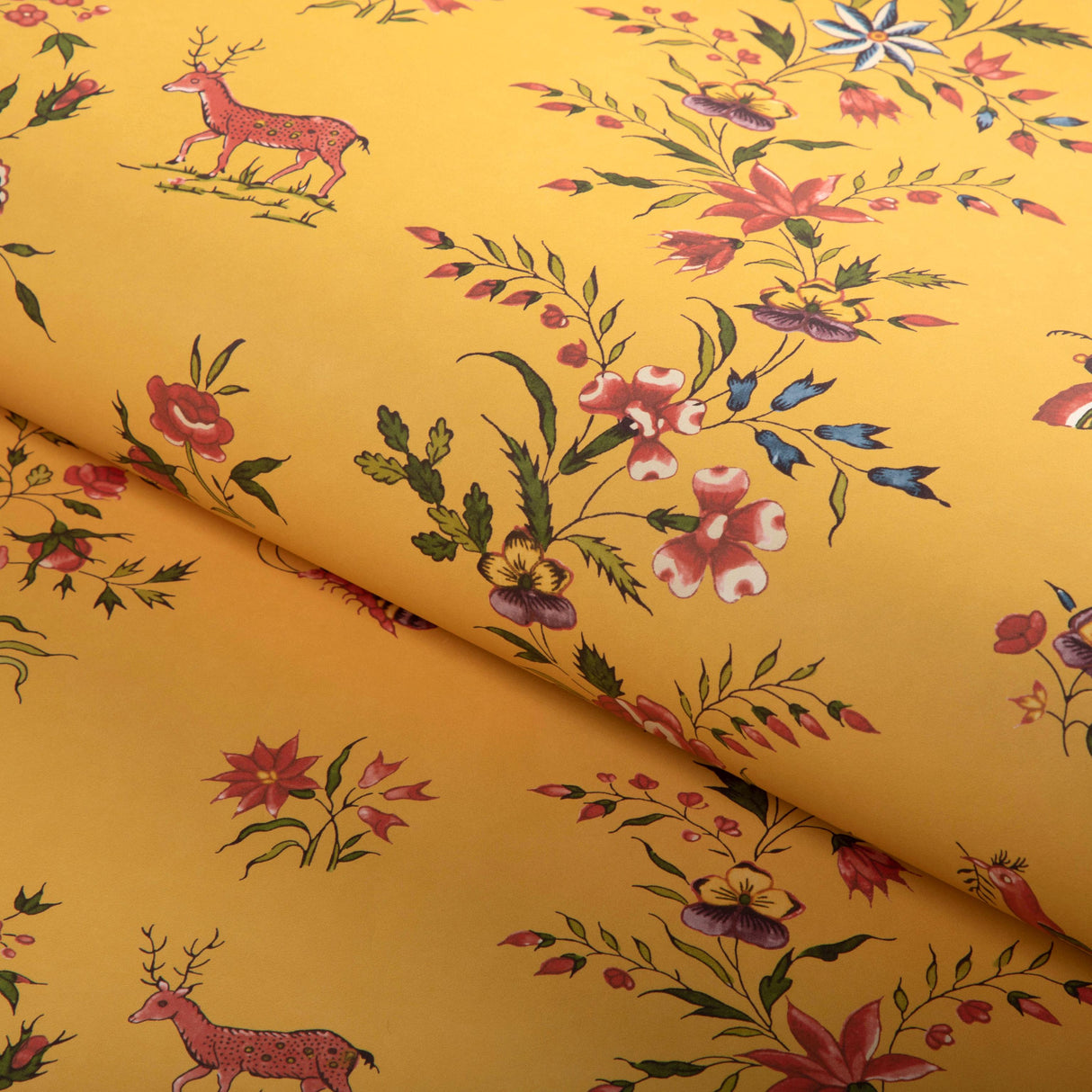 Brunschwig & Fils AUREL GOLD/RED Wallpaper