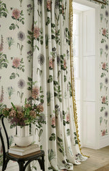 Clarke & Clarke ROSERAIE SUMMER WP Wallpaper