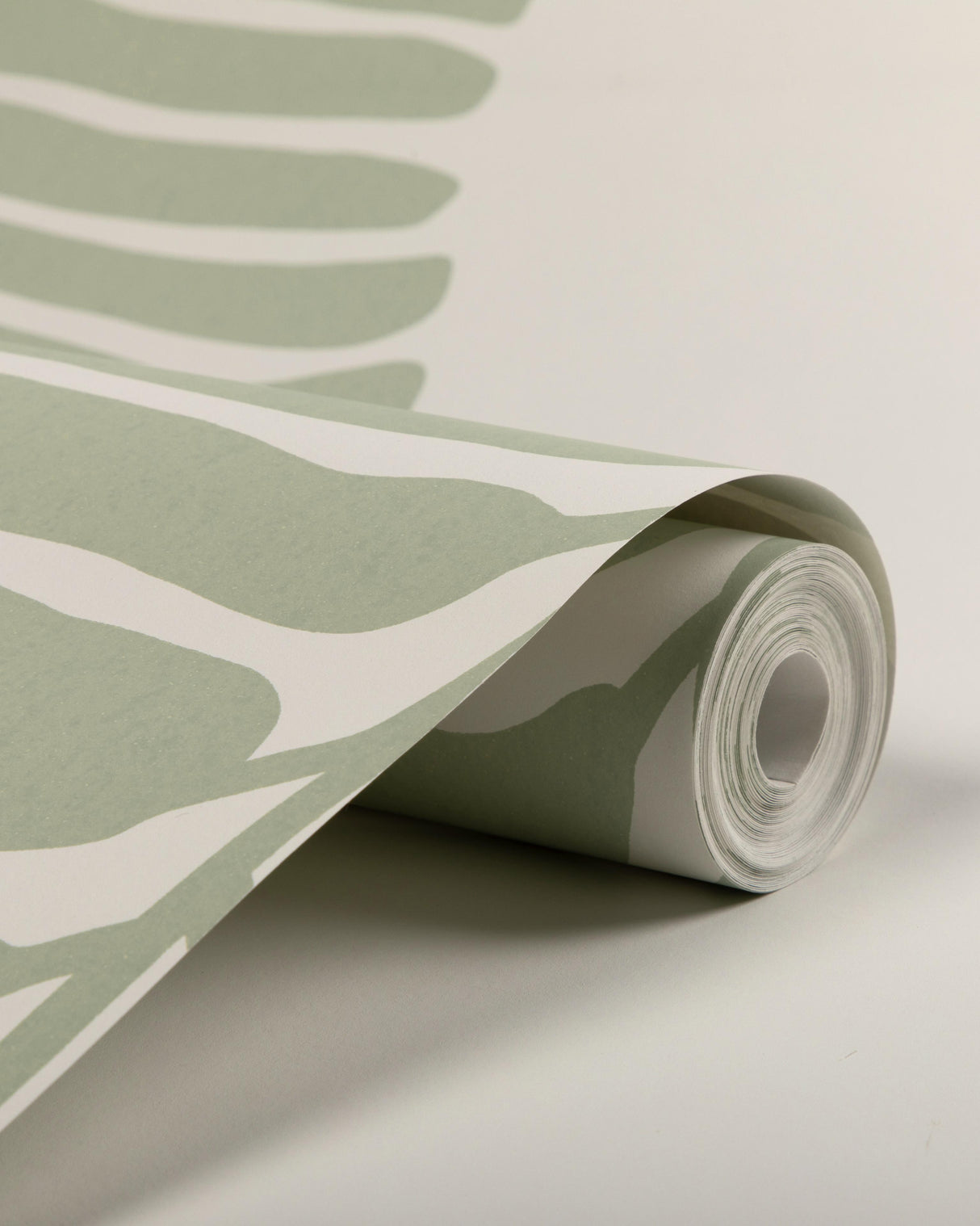 Kravet RIO VINE WP SAGE Wallpaper