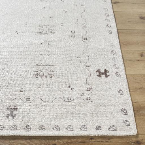 Surya Unique UNQ-2322 2'6" x 8' Rug