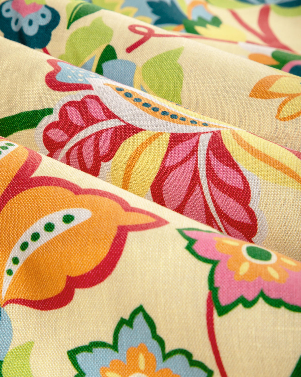 Brunschwig & Fils BOTANIQUE PRINT SPRING Fabric