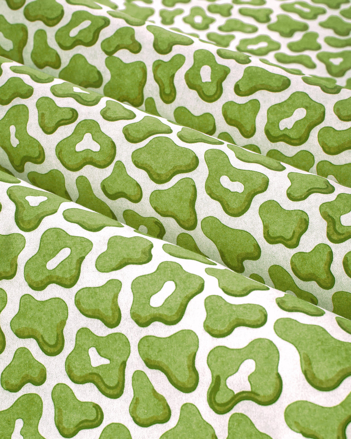Brunschwig & Fils GUEPARD PRINT LEAF Fabric