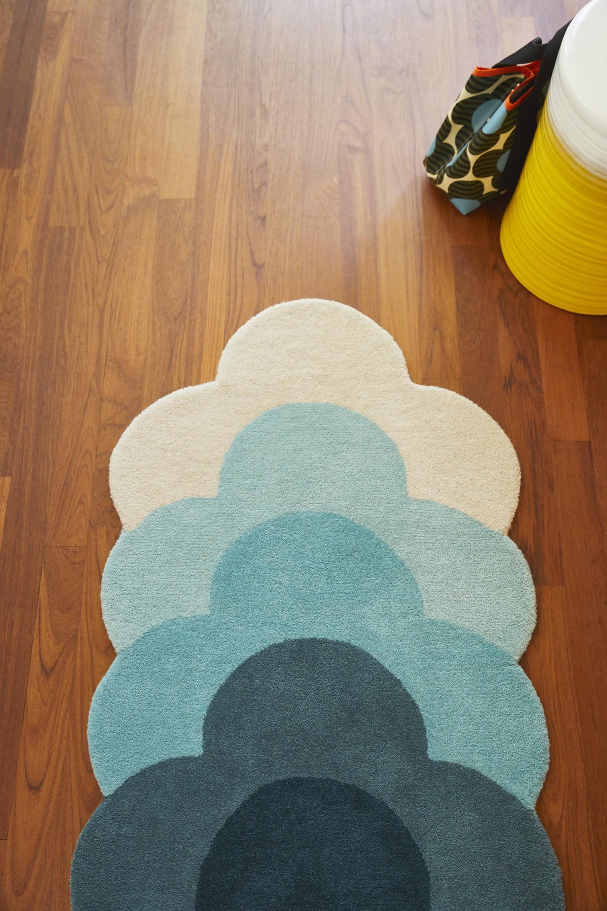 Brink & Campman Optical Flower OR  Teal 0' x 7'6 Rug