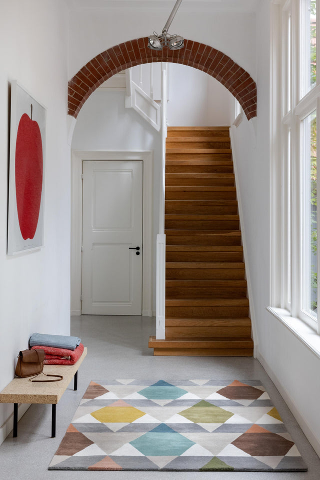 Brink & Campman Estella Vases 4'7 x 6'7 Rug