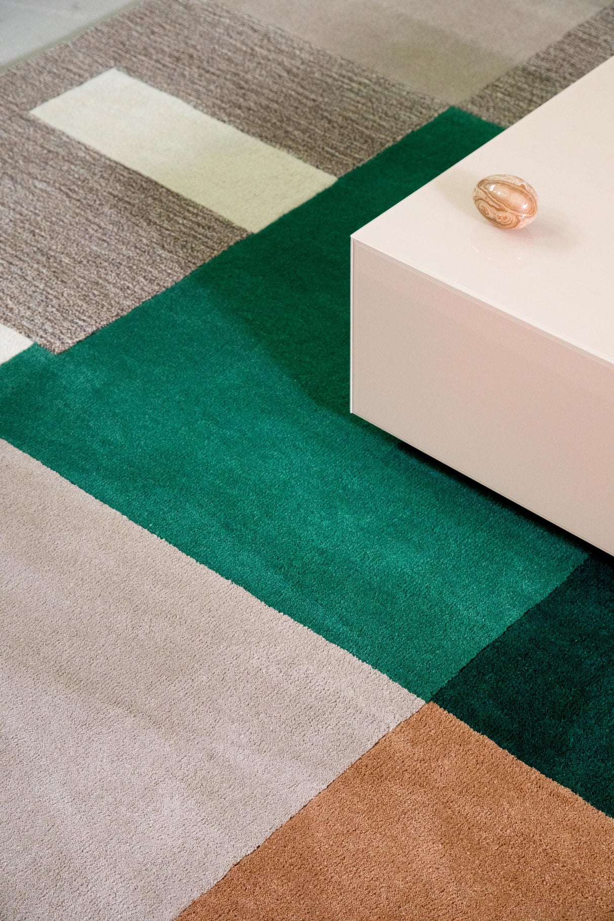 Brink & Campman Decor Bass Silent Beige 5'3 x 7'6 Rug