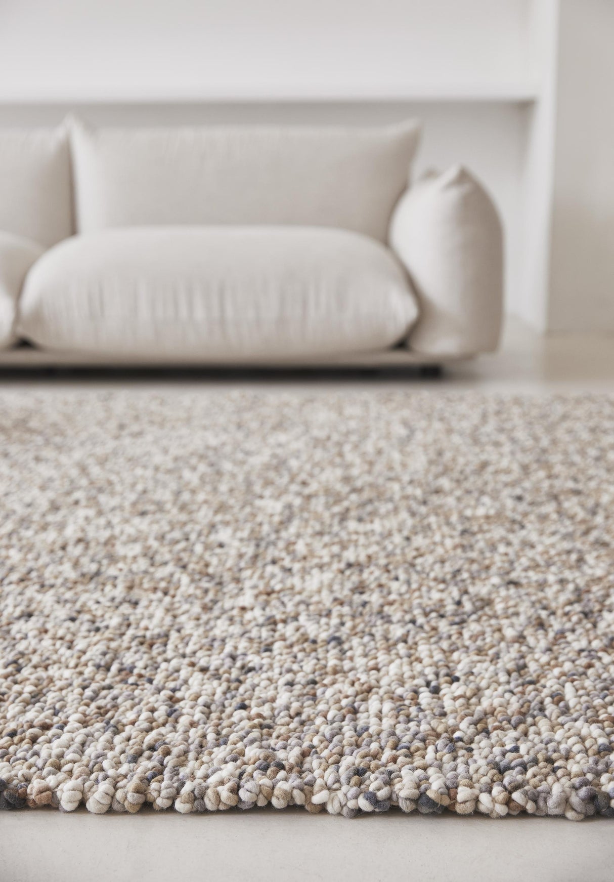 Brink & Campman Pebble Natural 4'7 x 6'7 Rug