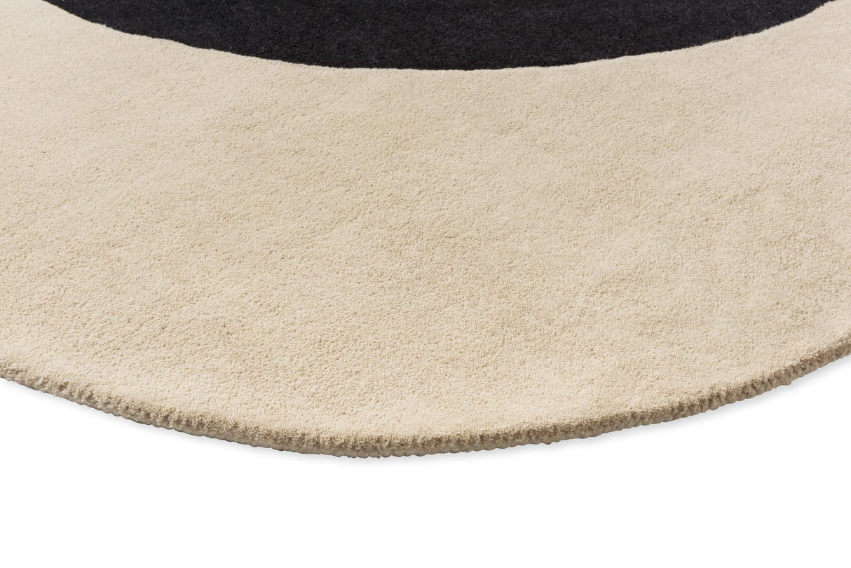 Brink & Campman Flower Spot OR  Ecru/Black 6'7 x 0' Rug
