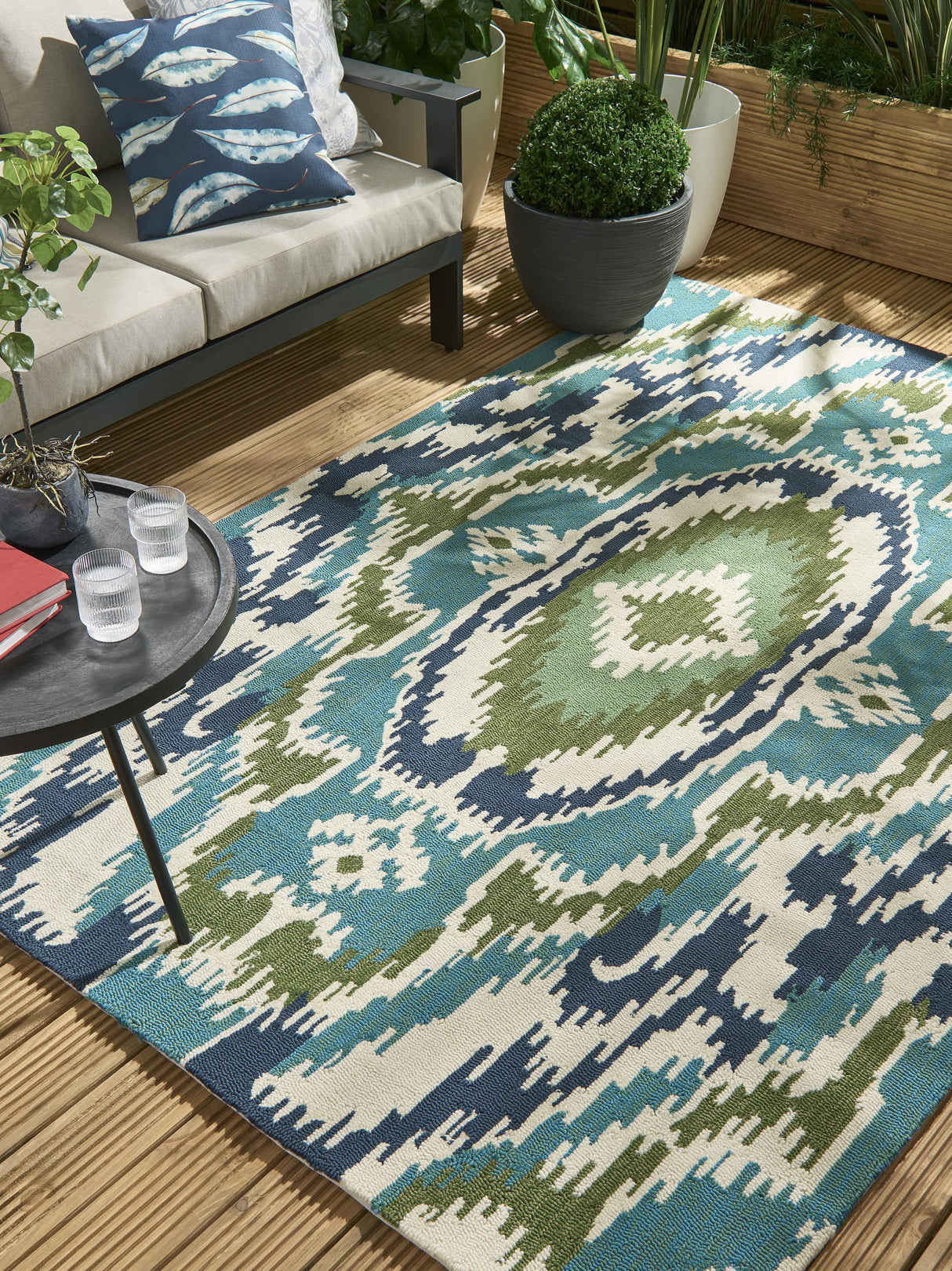 Brink & Campman In-Outdoor HAR Ixora-Emerald/Palm/Chartreuse outdoor 4'7 x 6'7 Rug