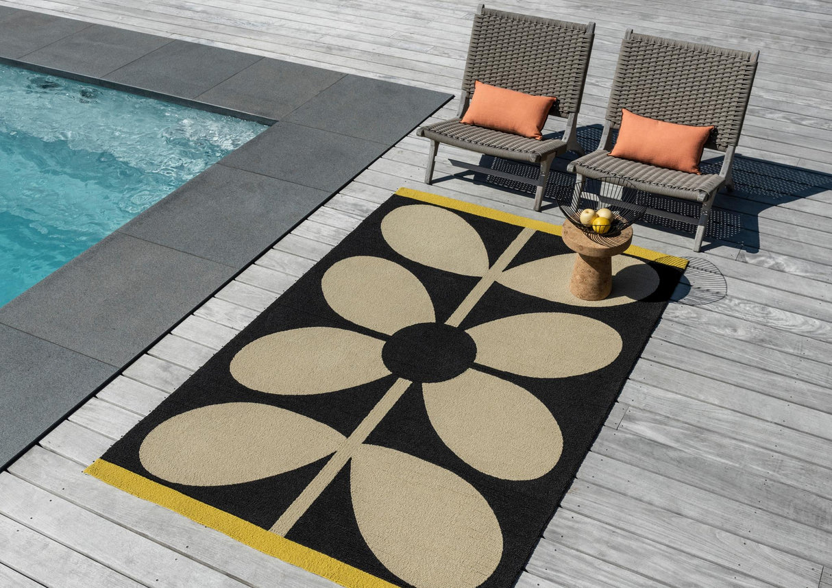 Brink & Campman In-Outdoor OR Giant Sixties Stem-Noir 6'7 x 9'2 Rug