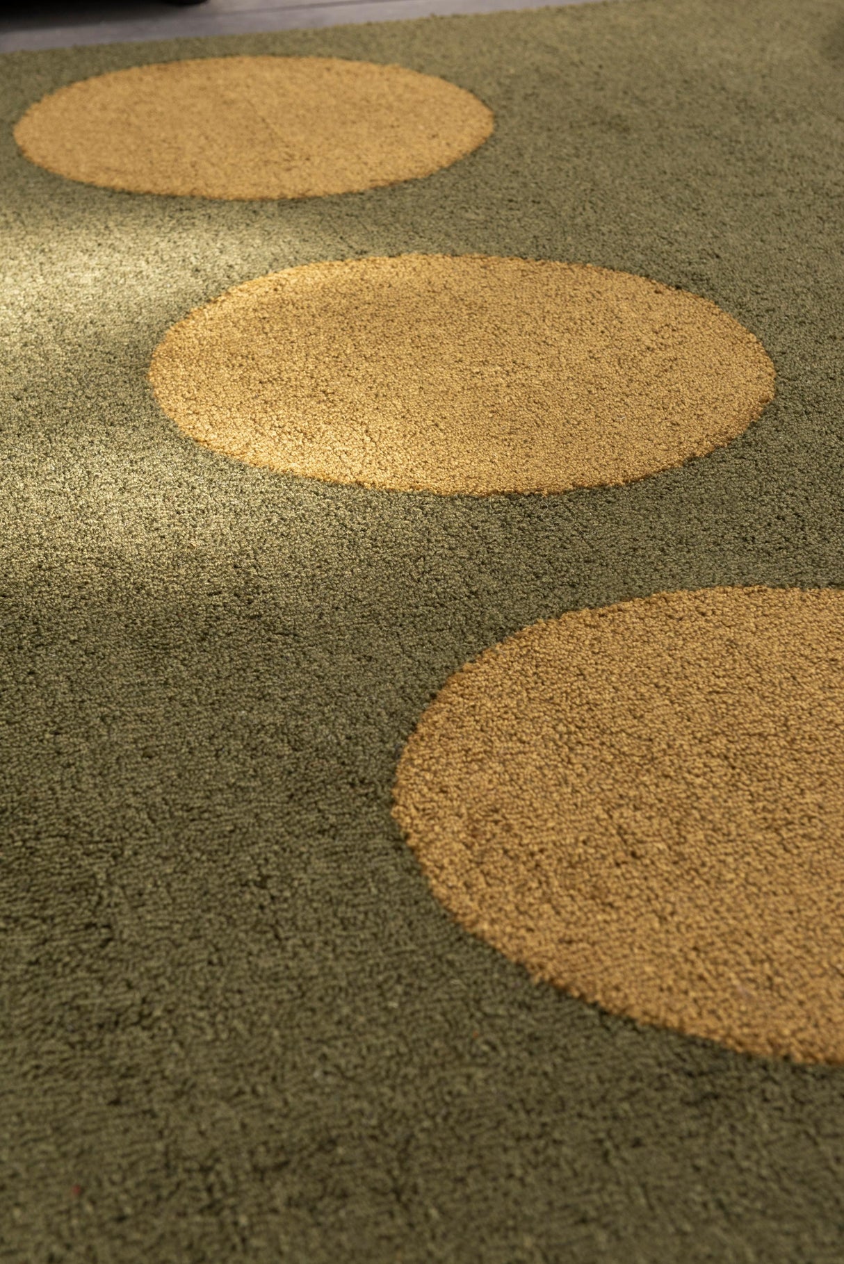 Brink & Campman Habitat Festival Dots Olive Green 8'2 x 11'6 Rug