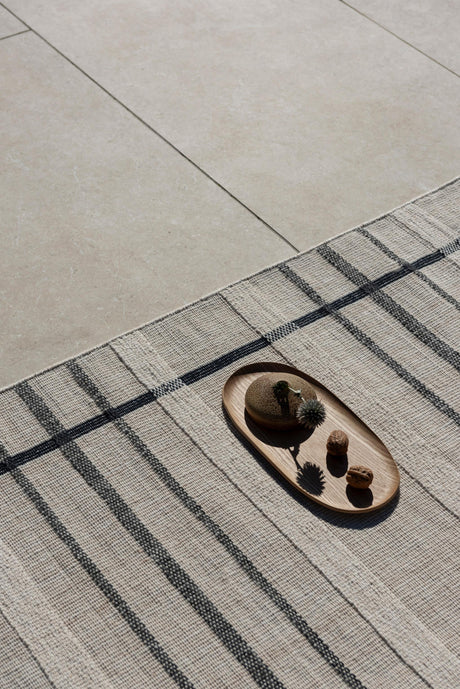 Brink & Campman Zona Charcoal Line 6'7 x 9'2 Rug