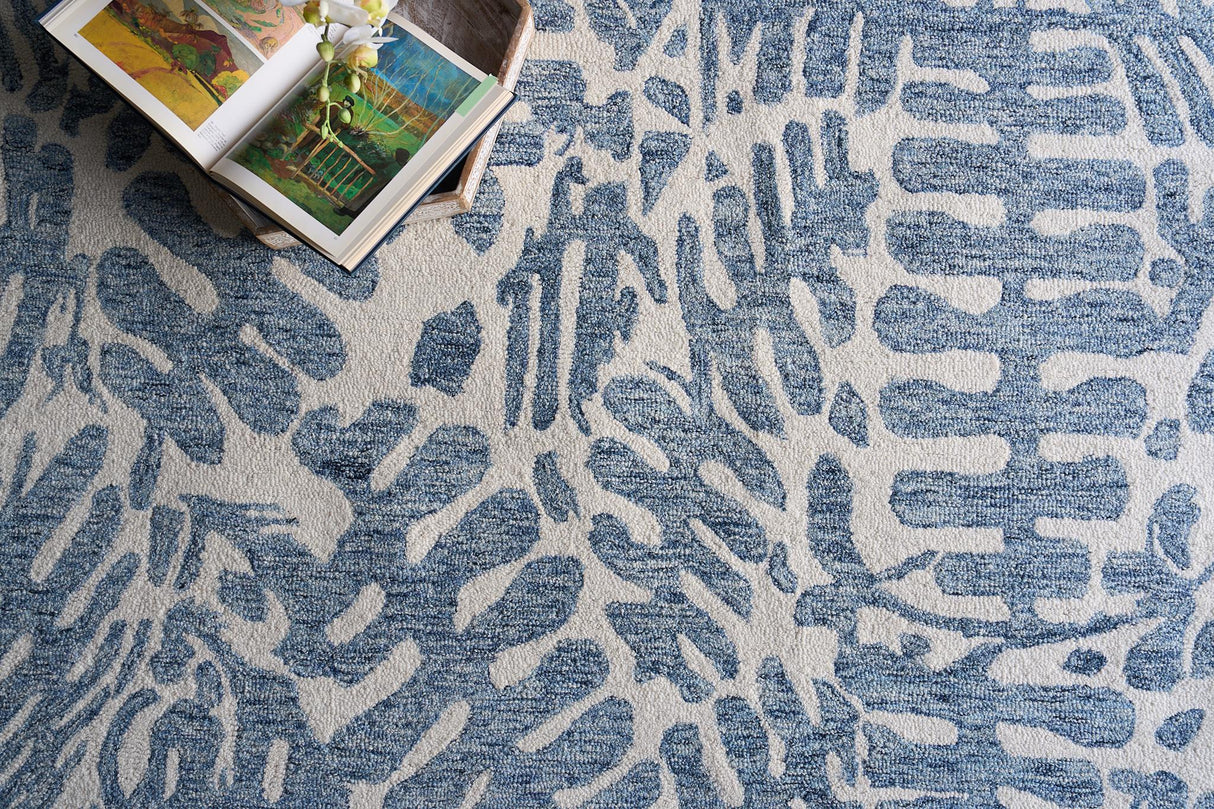 Exquisite Rugs Botanica 6813 Blue/Ivory New Zealand Wool hand-tufted 9' x 6' Area Rug