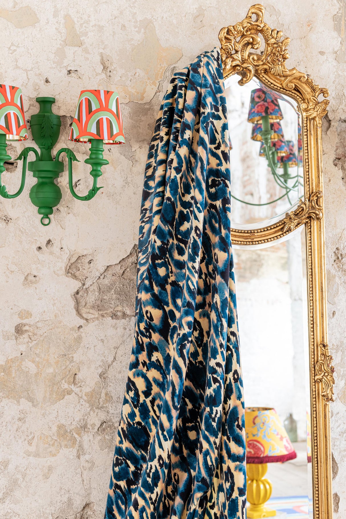 MindTheGap BLU SELVAGGIO Velvet Fabric