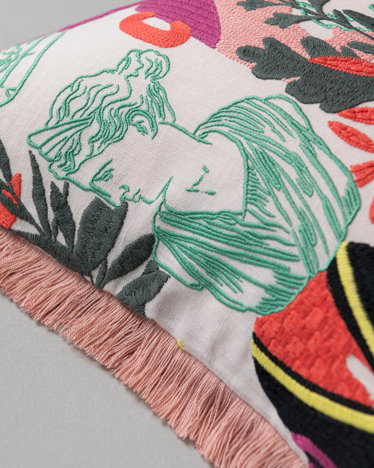 MindTheGap STATUARIO Embroidered Cushion Cushions Pillow