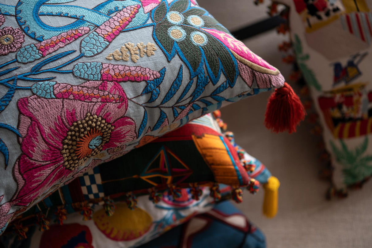 MindTheGap GIARDINO SEGRETO Embroidered Cushion Cushions Pillow