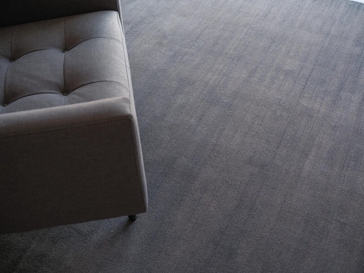 Exquisite Rugs Exquisite Rugs Velutto Modern Handmade Silky Nylon in 6540 Gray 9' x 12' Area Rug