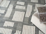 Exquisite Rugs Exquisite Rugs Naturals Handmade New Zealand Wool in 6787 Ivory/Silver 5' x 8' Area Rug