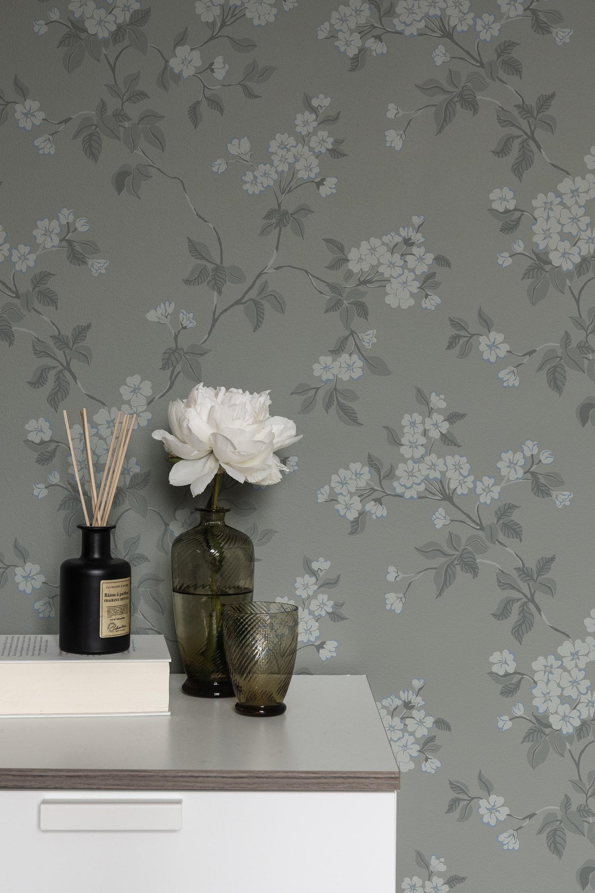 Winfield Thybony BLOMMA GREY Wallpaper