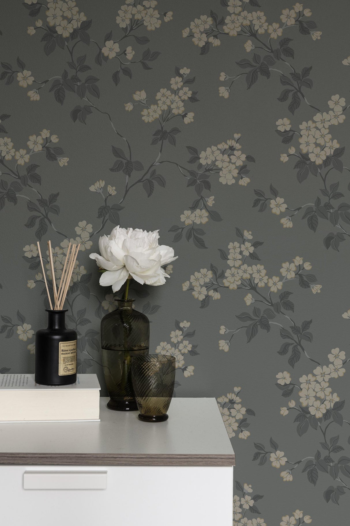 Winfield Thybony BLOMMA ONYX Wallpaper