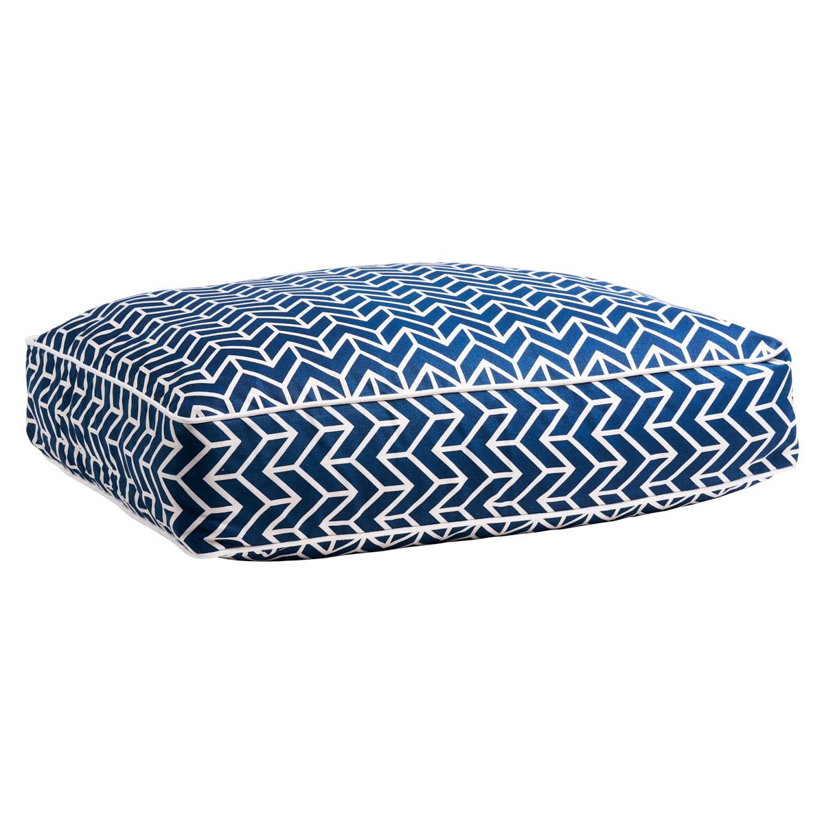 Schumacher Navy 27" x 32" Chevron Dog Bed