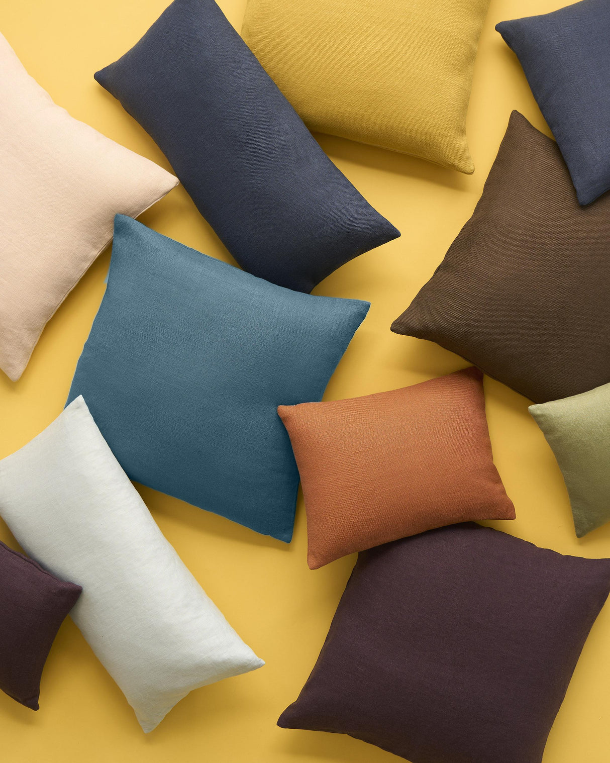 Schumacher Franc Linen Blush Fabric