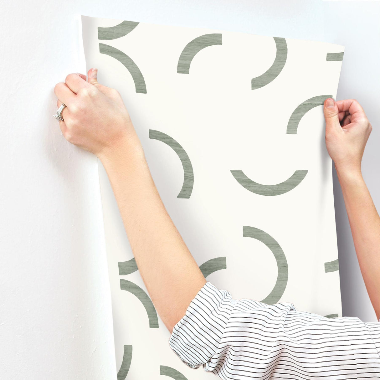 York Lunula Green Wallpaper