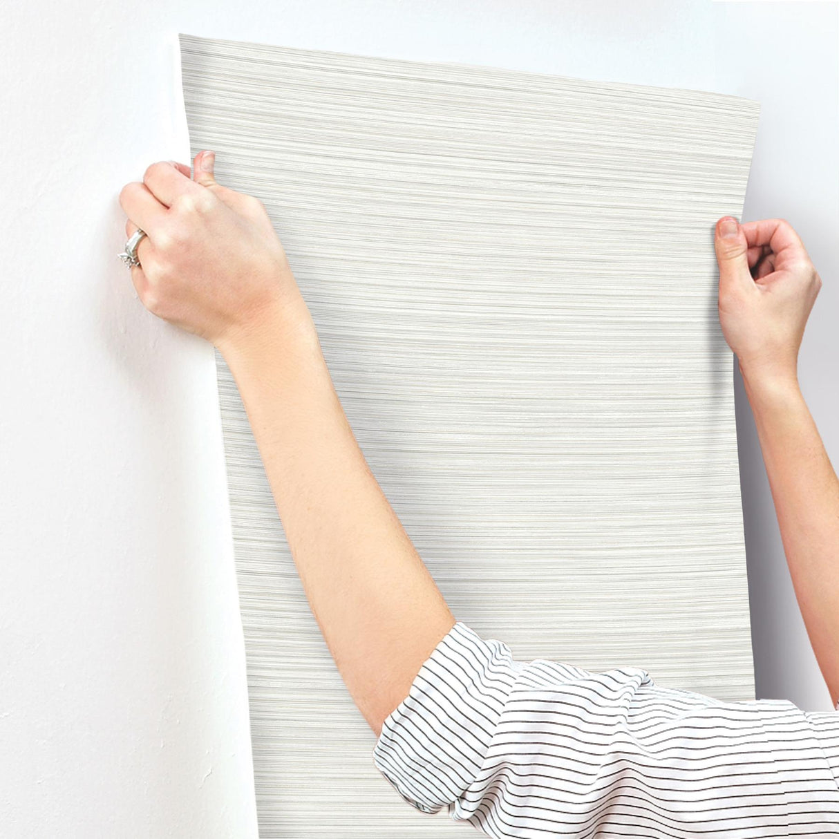 York Alignment Grey Wallpaper