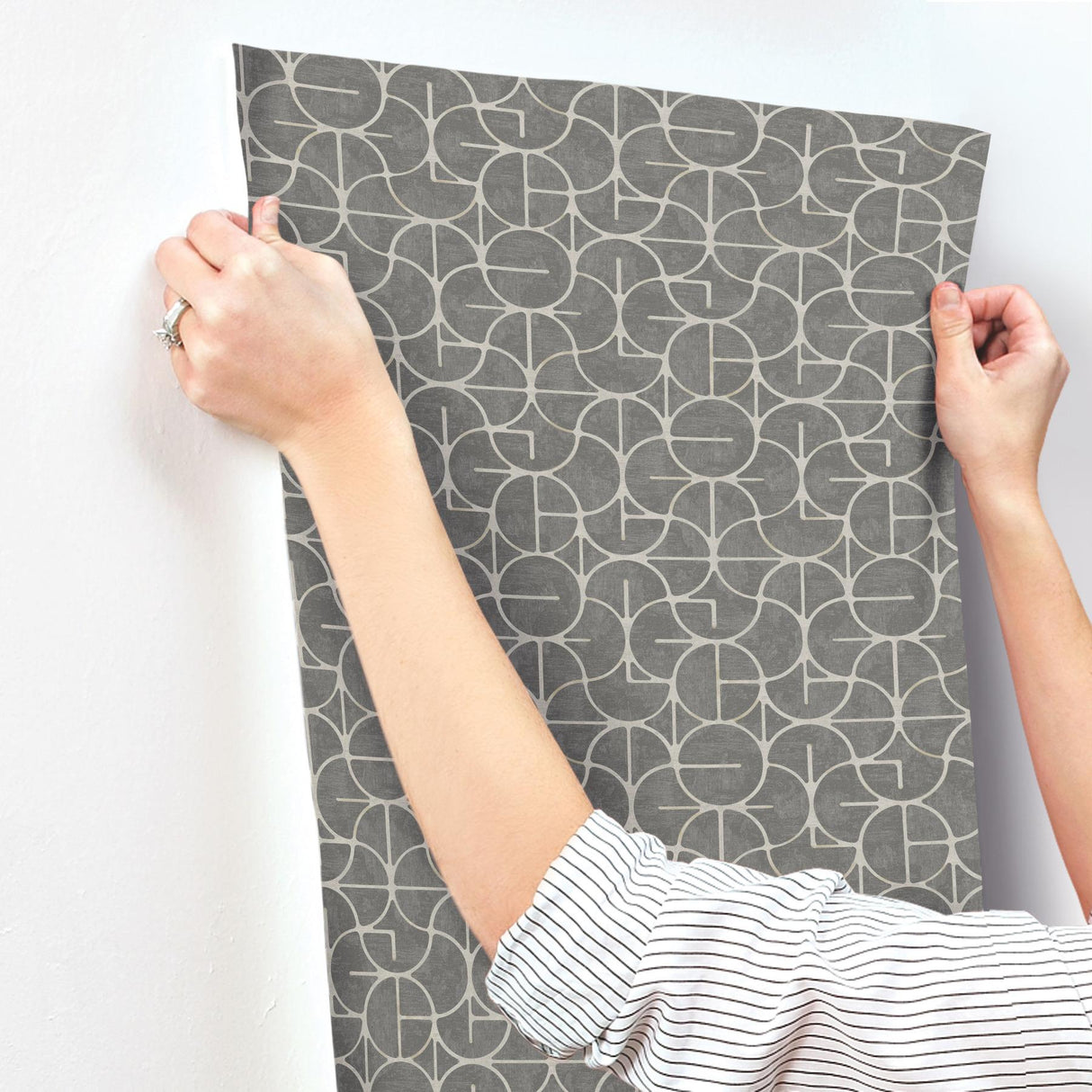 York Looking Glass Black Wallpaper