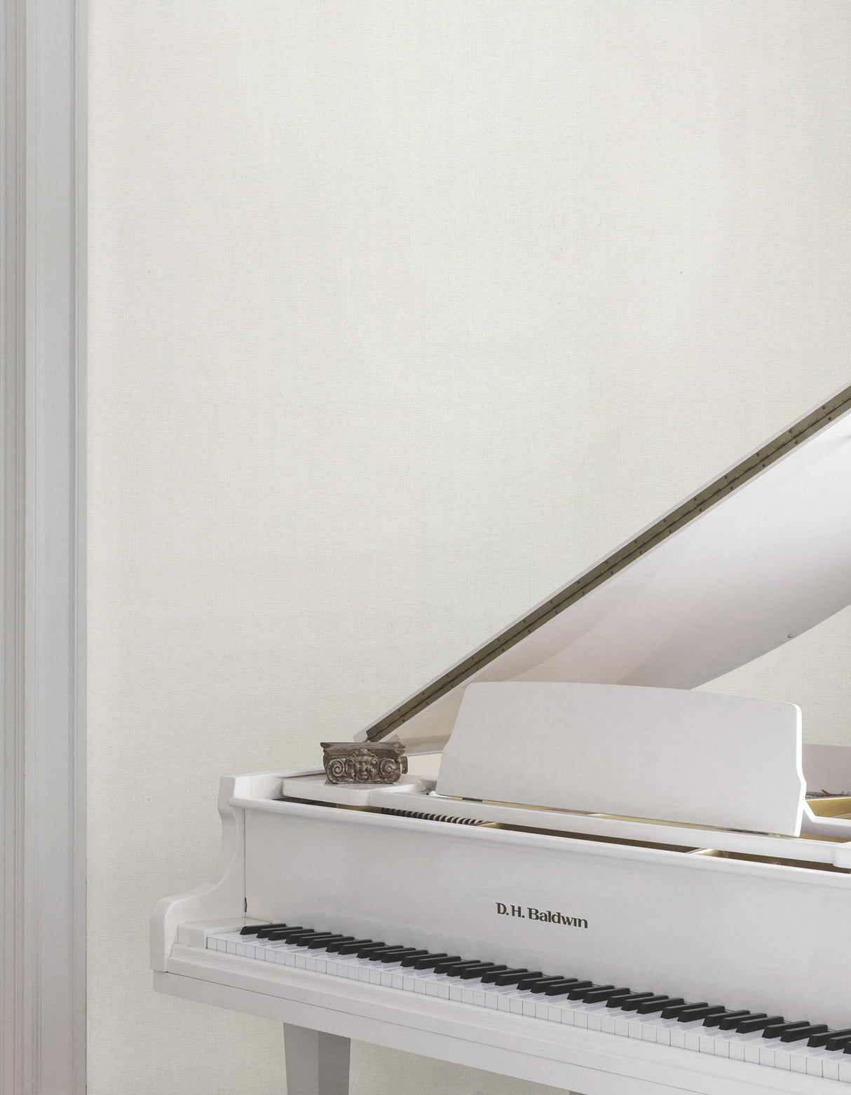 York Huri White Wallpaper