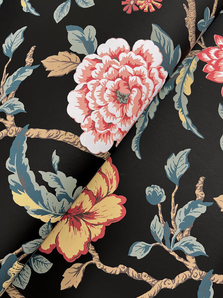 York Courtyard Botanical Black Wallpaper