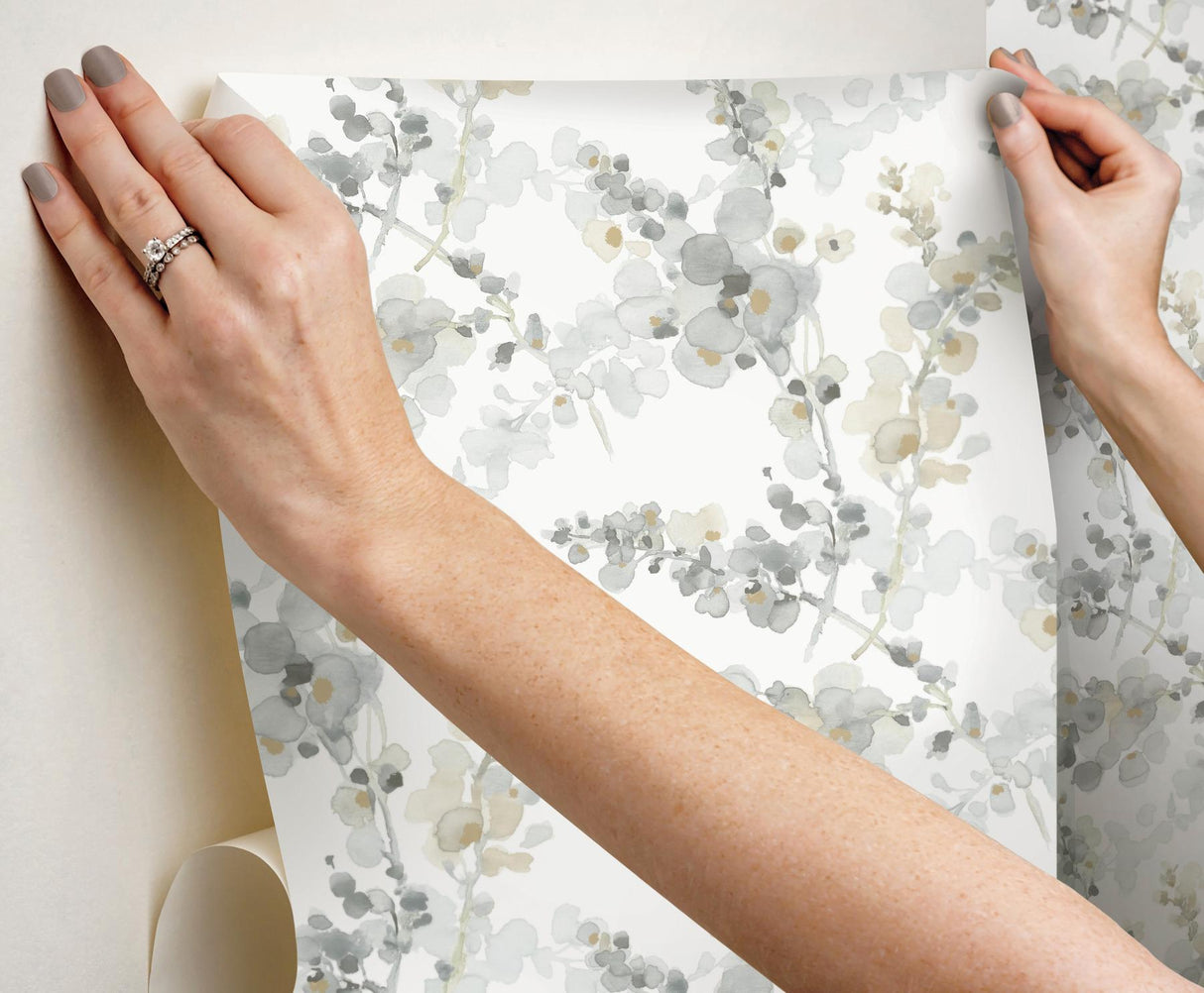 Candice Olson Blossom Fling Steel Peel & Stick Grey Wallpaper