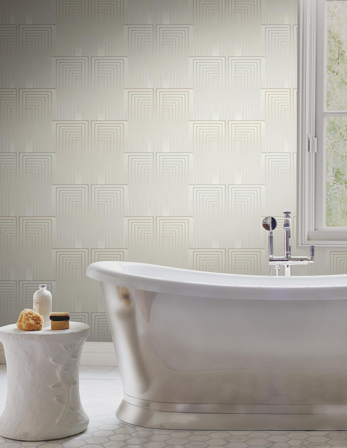 Candice Olson Vanishing Silver & Gold Peel & Stick Off-White Wallpaper