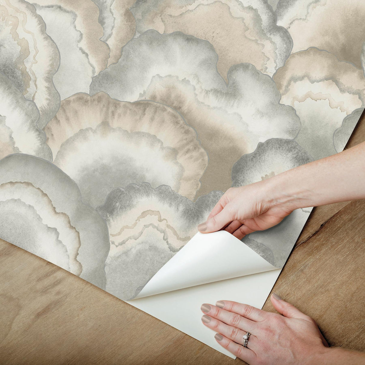 Candice Olson Abalone Fans Smokey Peel & Stick Grey Wallpaper