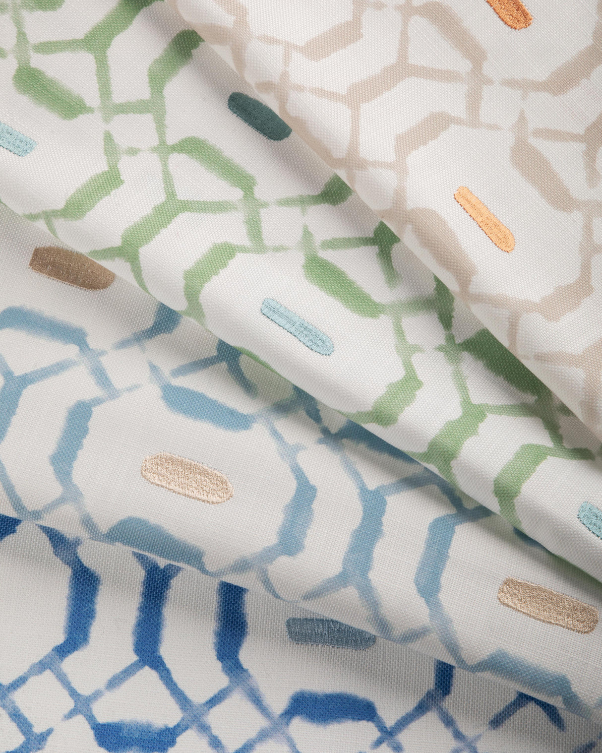 Kravet RESORT WAY SAND Fabric
