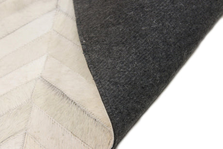 Bashian Santa Fe Hand Stitched Leather White 2.5' x 8' Area Rug