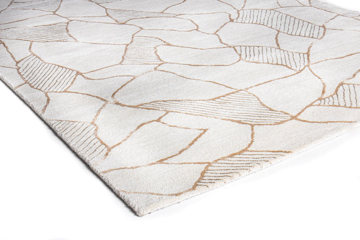 Bashian Larchmont Hand Tufted Wool And Viscose Beige 2.5' x 8' Area Rug