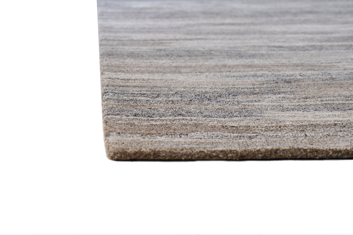 Bashian Larchmont Hand Tufted Wool And Viscose Stone 2.5' x 8' Area Rug