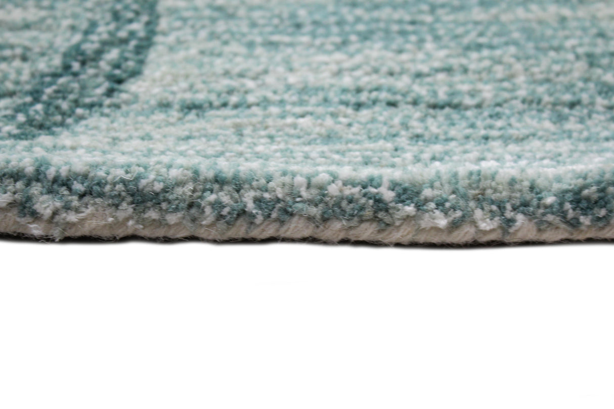 Bashian Greenwich Hand Tufted Wool And Viscose Iv/Aqua 5.5' x 8.5' Area Rug