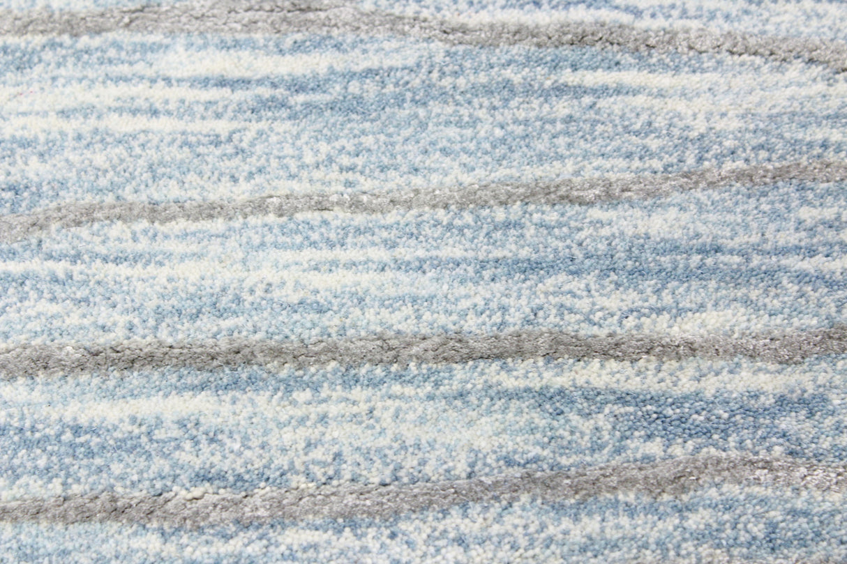 Bashian Greenwich Hand Tufted Wool And Viscose Lt.Blue 5.5' x 8.5' Area Rug