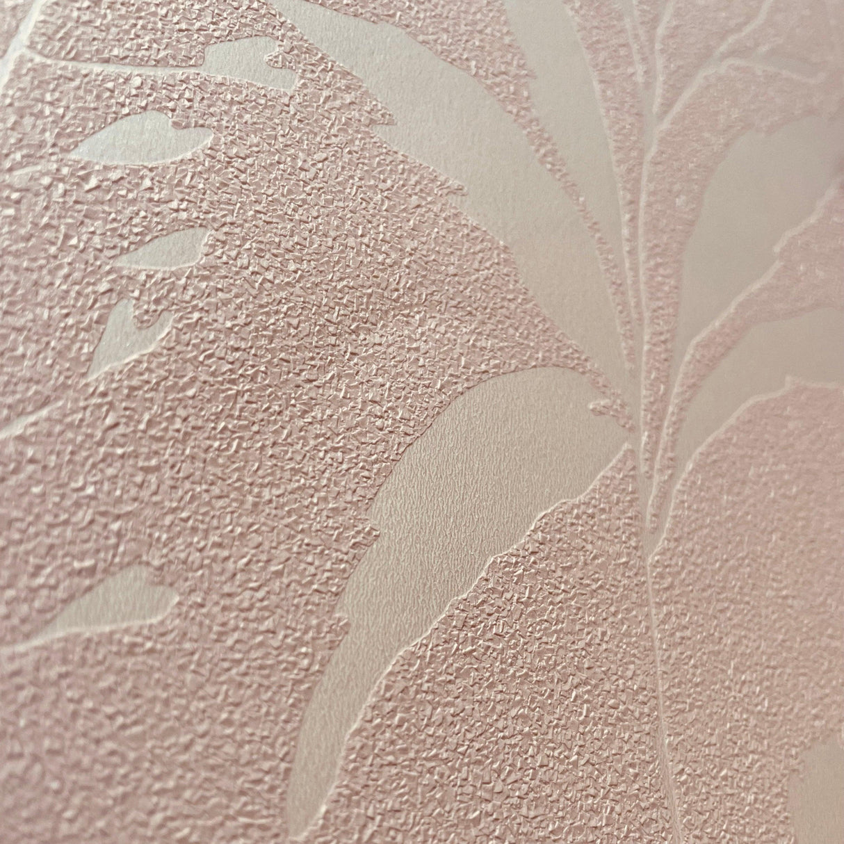 DecoratorsBest Wildflower Silhouettes Pink Wallpaper