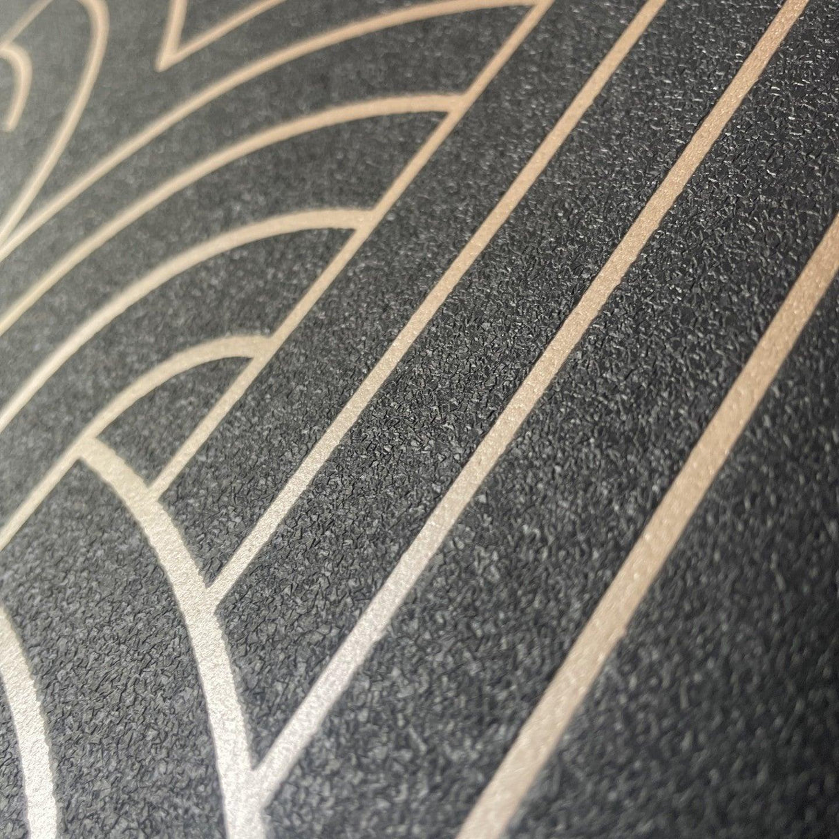 DecoratorsBest Arch Deco Black & Silver Wallpaper