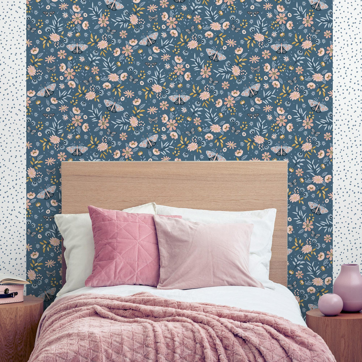 DecoratorsBest Whimsical Meadow Blue Wallpaper