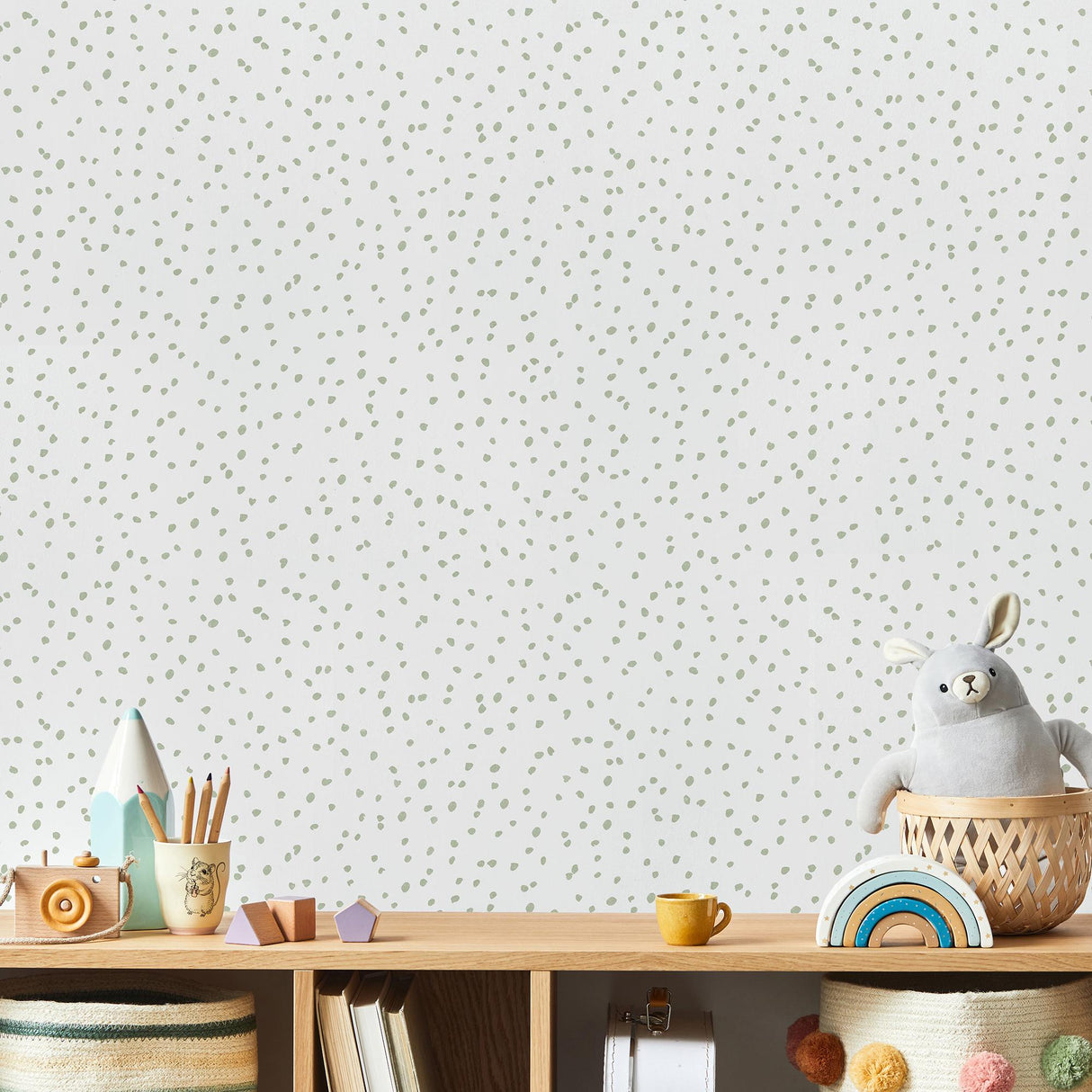 DecoratorsBest Hand Drawn Confetti Dots Green Wallpaper