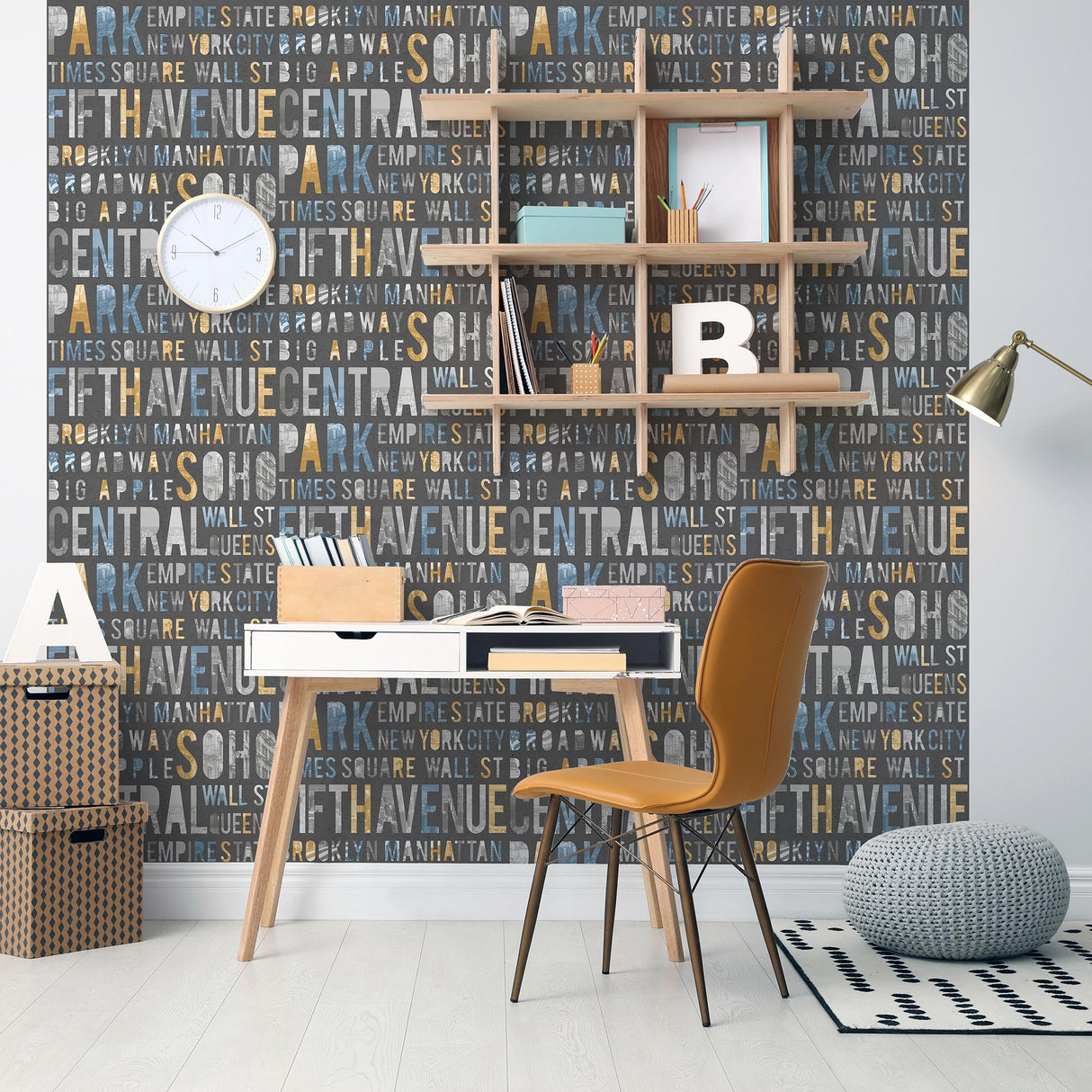 DecoratorsBest New York Typo Grey Wallpaper