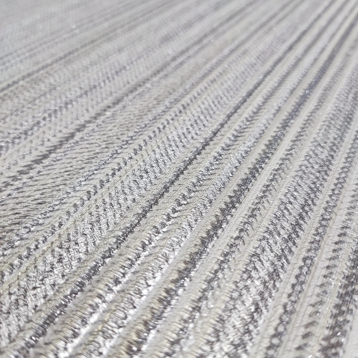 DecoratorsBest Glint Stria Stripe Gold Wallpaper