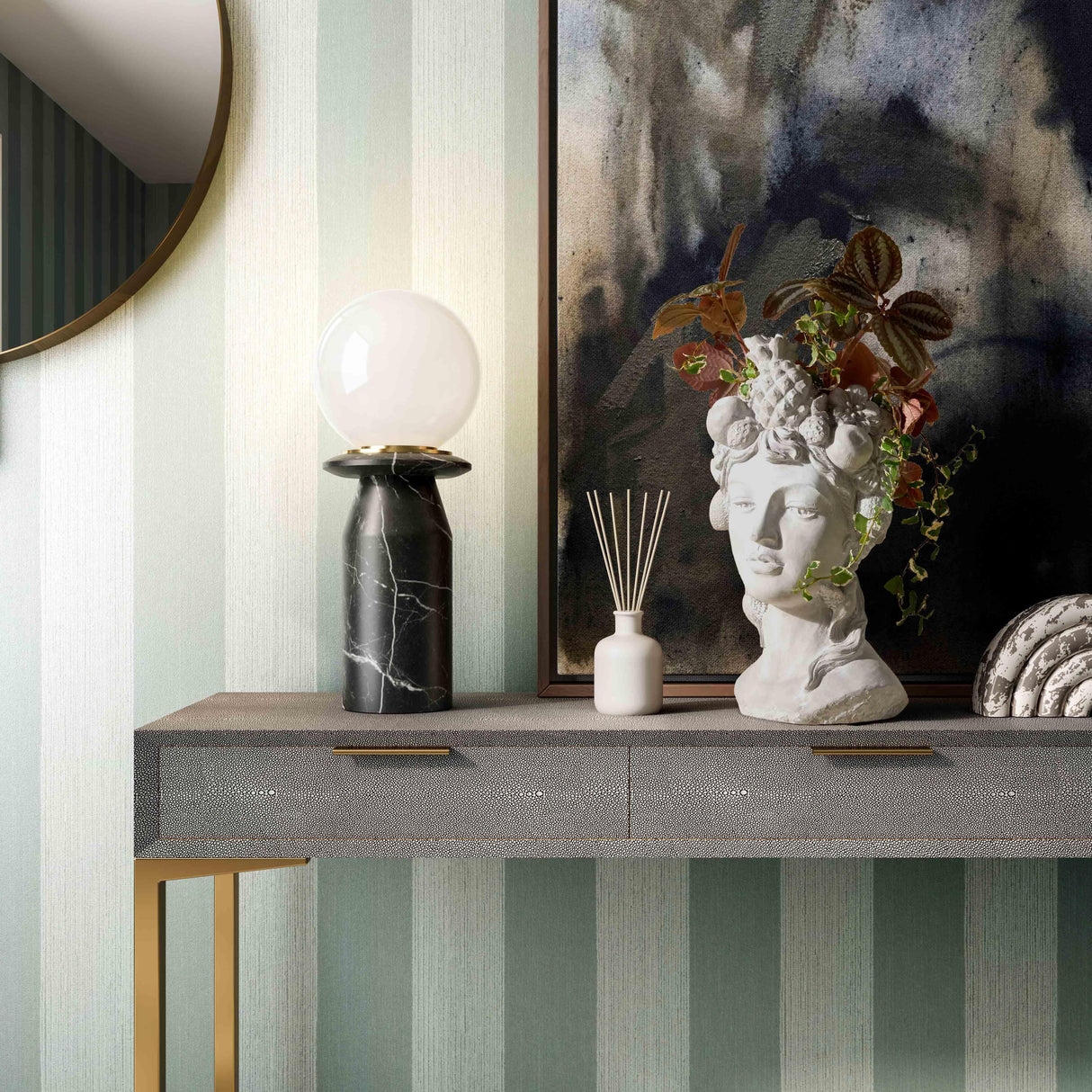 TOV Globe Onyx Black Marble Lamp