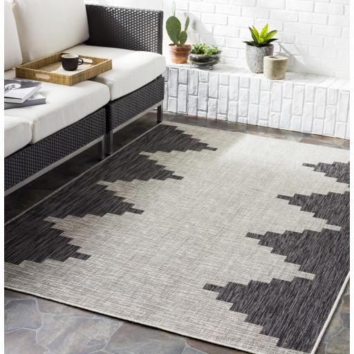 Surya Malibu MBU-2314 6'7" x 9' Rug