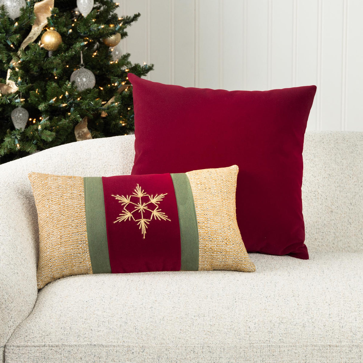 Elaine Smith Tradition Gold Multi 12" x 20" Decorative Pillow