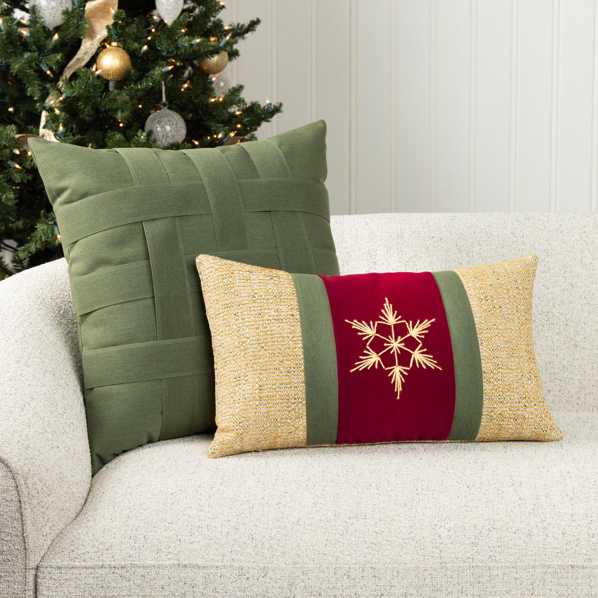 Elaine Smith Tradition Gold Multi 12" x 20" Decorative Pillow
